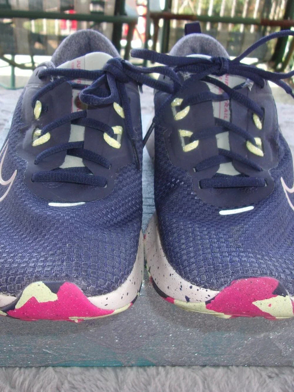 S-243 WOMENS NIKE JUNIPER TRAIL 2 GOR-TEX SNEAKERS